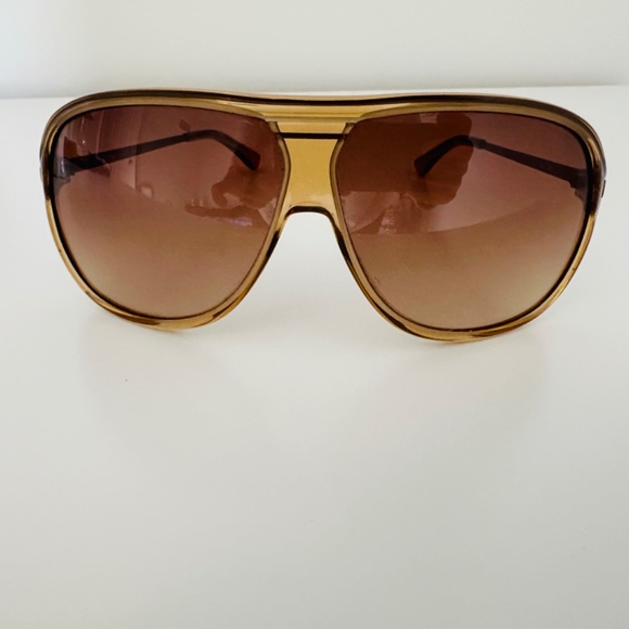 Michael Kors Sunglasses - Picture 2 of 4